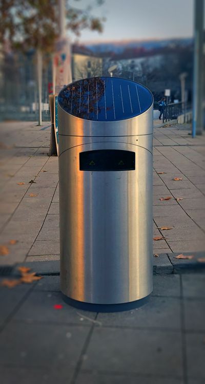 neuer Mülleimer am Stuttgarter Marienplatz