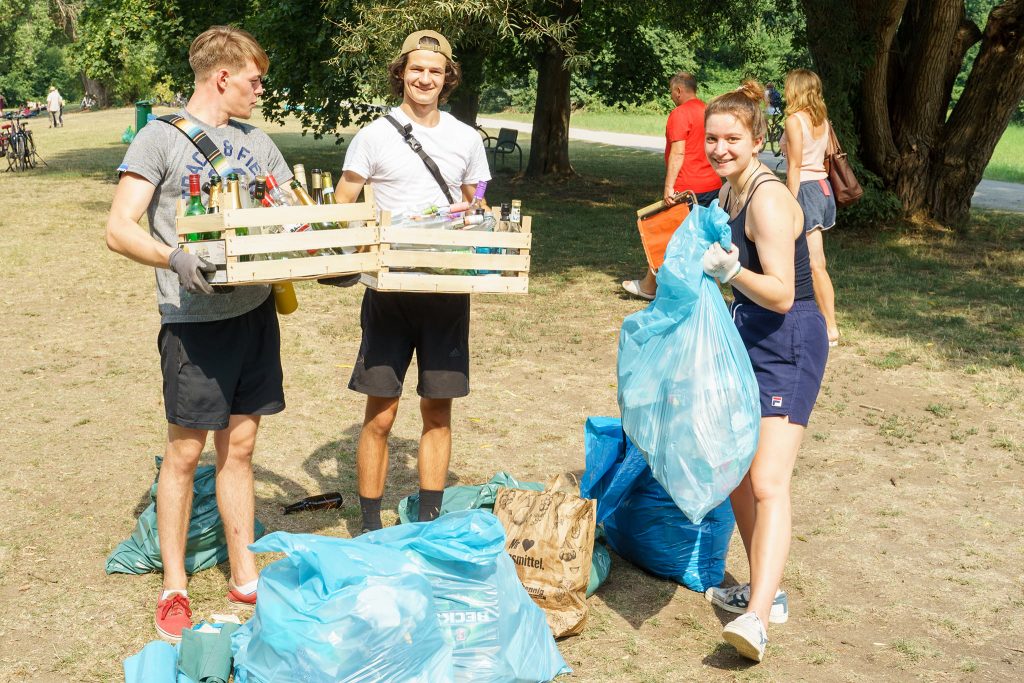 cleanup hannover müll in park